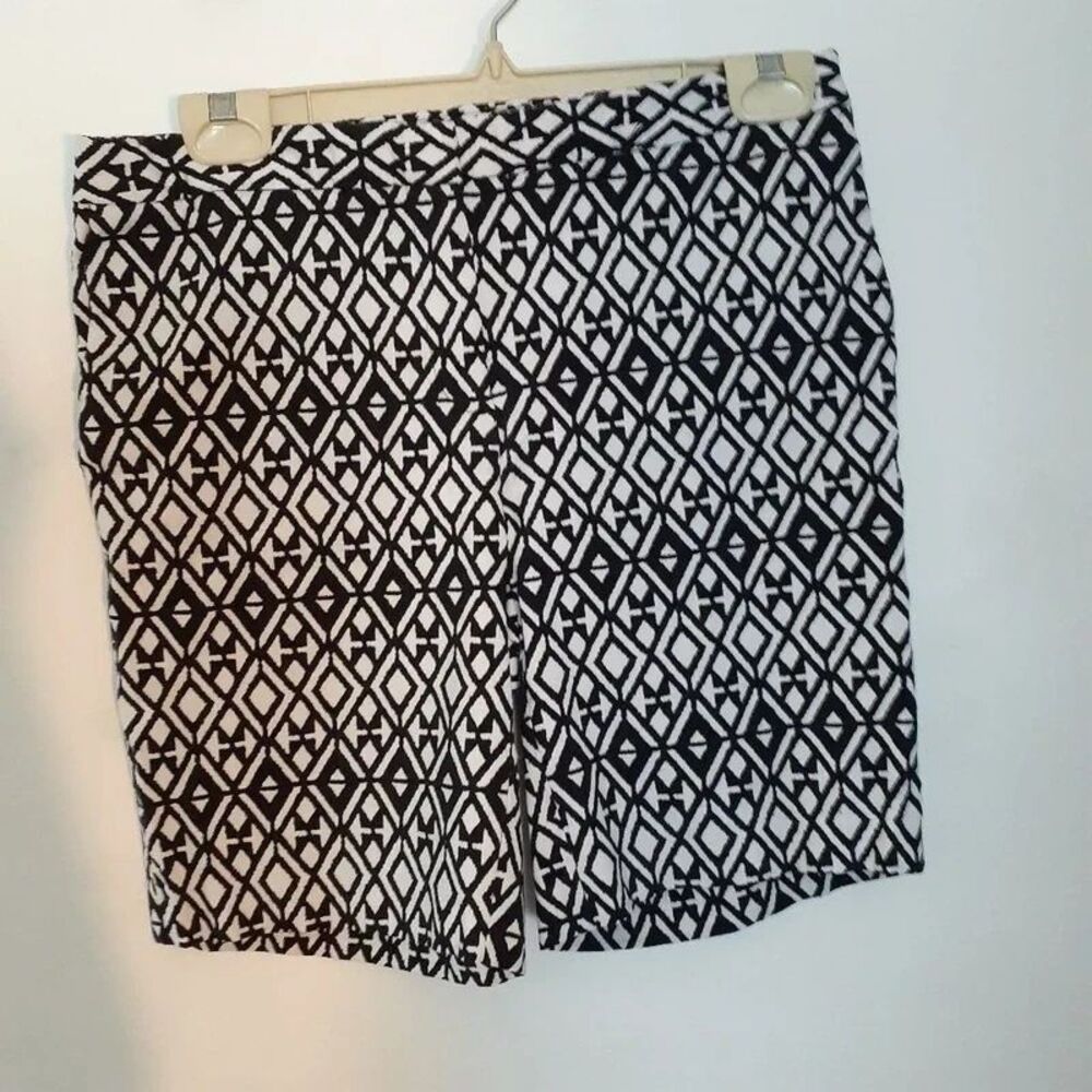 Mario serrani shorts 6  black white geometric rayon blend stretch summer